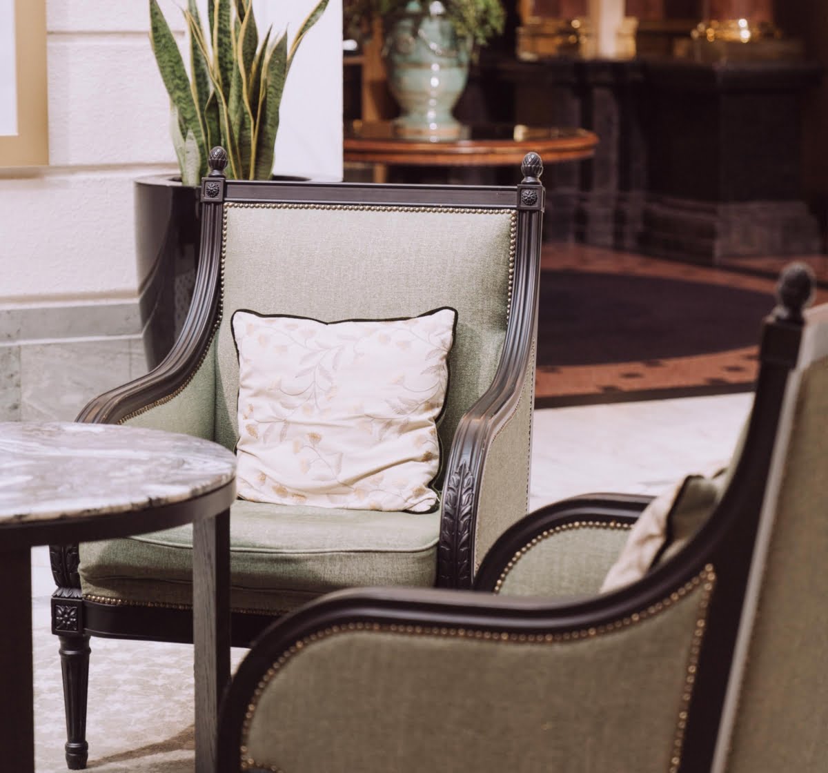 Interior Design Home - Kings & Queens Antiques