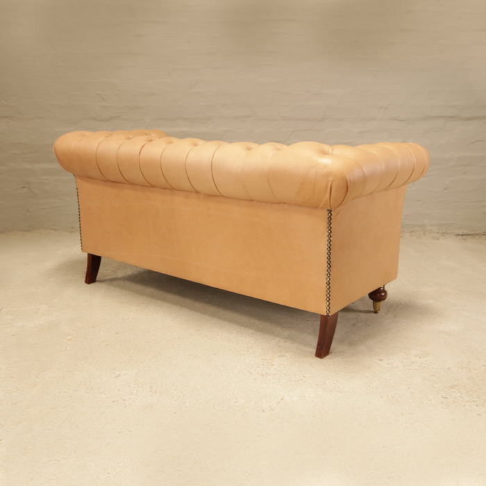 Lady chesterfield leather