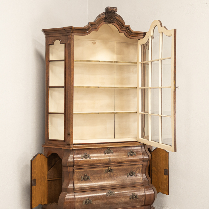 Dutch Bombe Vitrine - Image 4