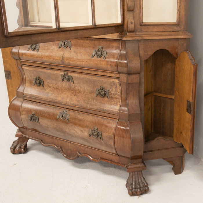 Dutch Bombe Vitrine - Image 6