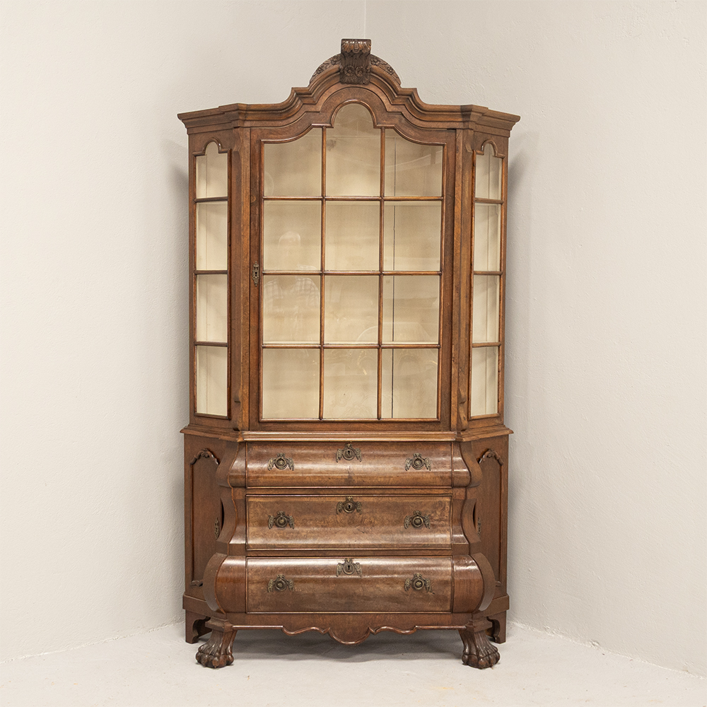Dutch Bombe Display Cabinet