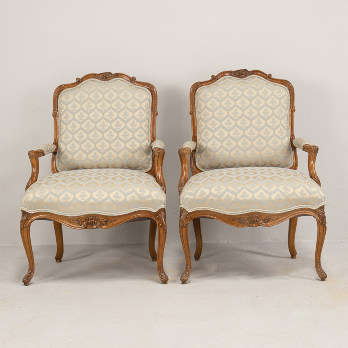 French Louis XV style chairs