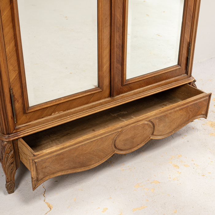 French Louis XV Armoire - Image 6