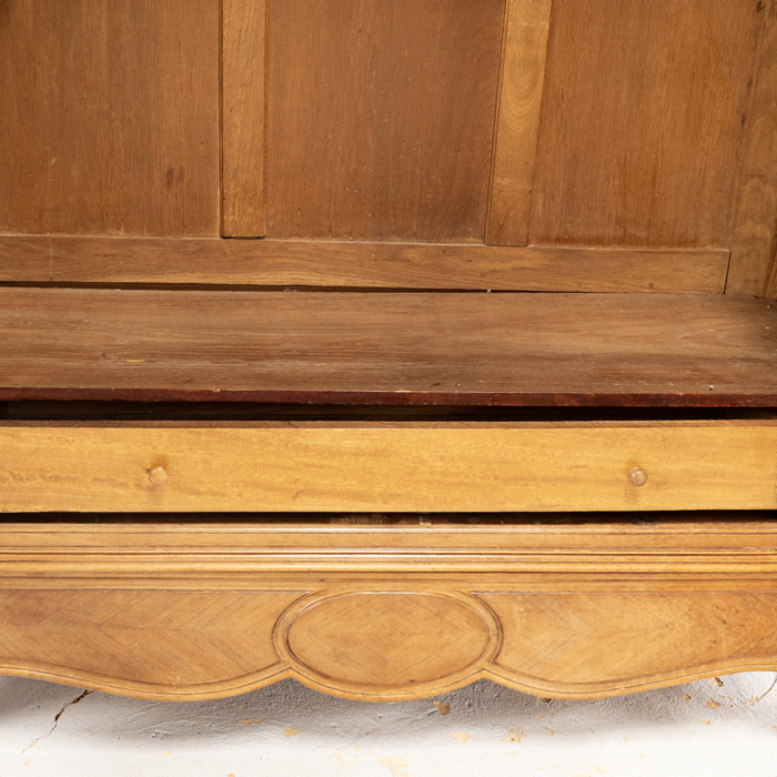 French Louis XV Armoire - Image 7