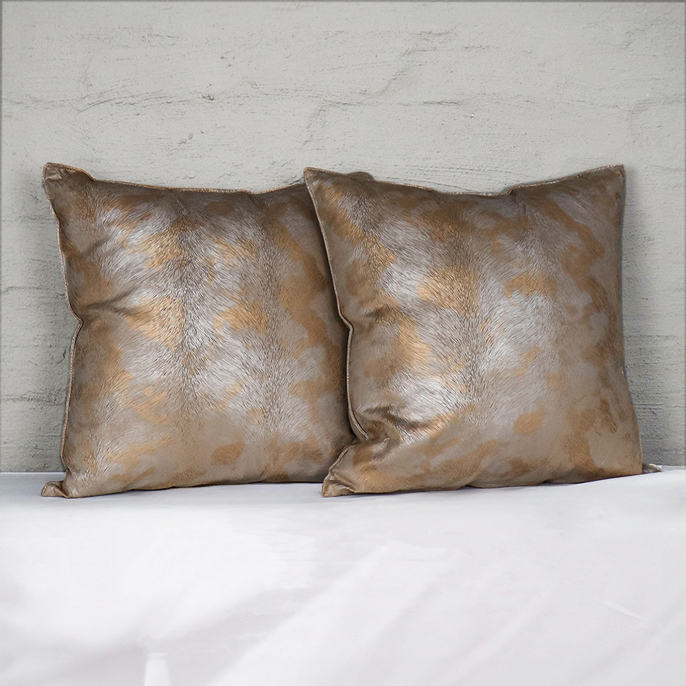 Golden glimmer luxe scatters