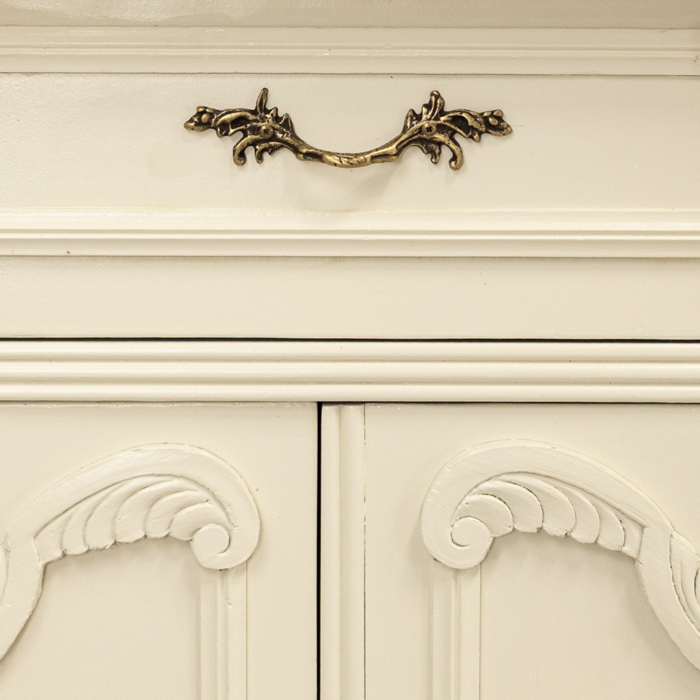 French style Headboard and Pedestals - Image 9