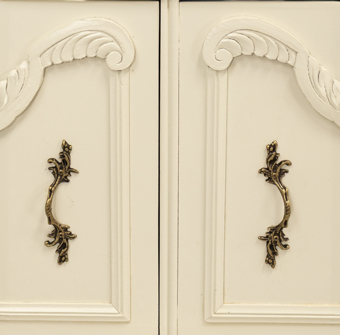 French style Headboard and Pedestals - Image 10