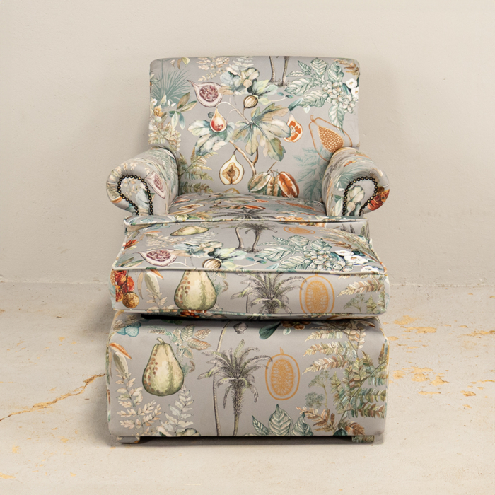 Armchair with Ottoman - Image 2
