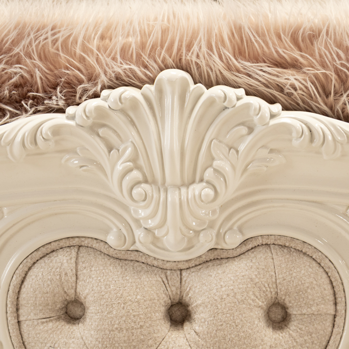 Tufted Bedstead - Image 6