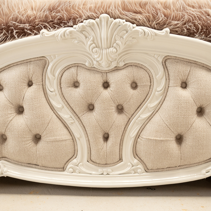 Tufted Bedstead - Image 5