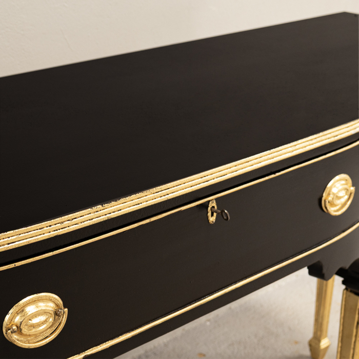 Georgian Style Sideboard Elegance - Image 3