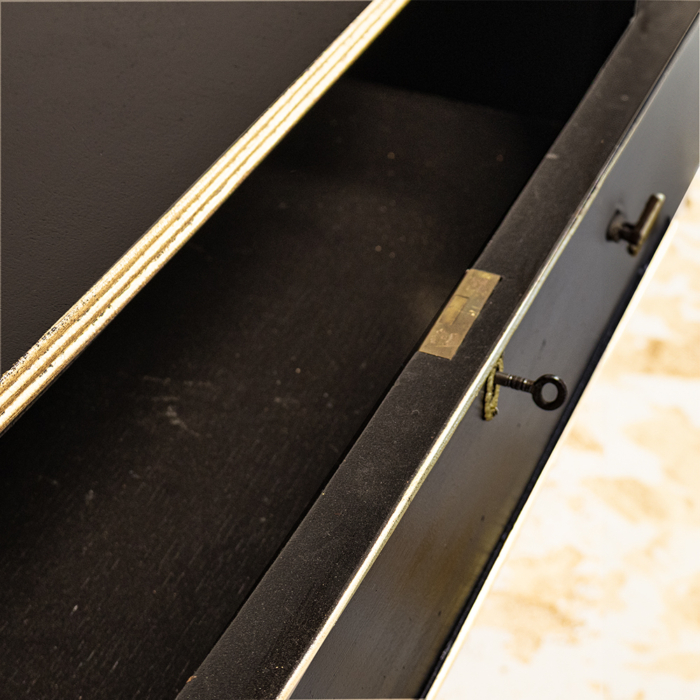 Georgian Style Sideboard Elegance - Image 7