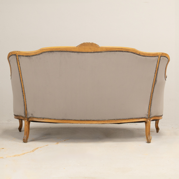 Victorian Sofa - Image 5