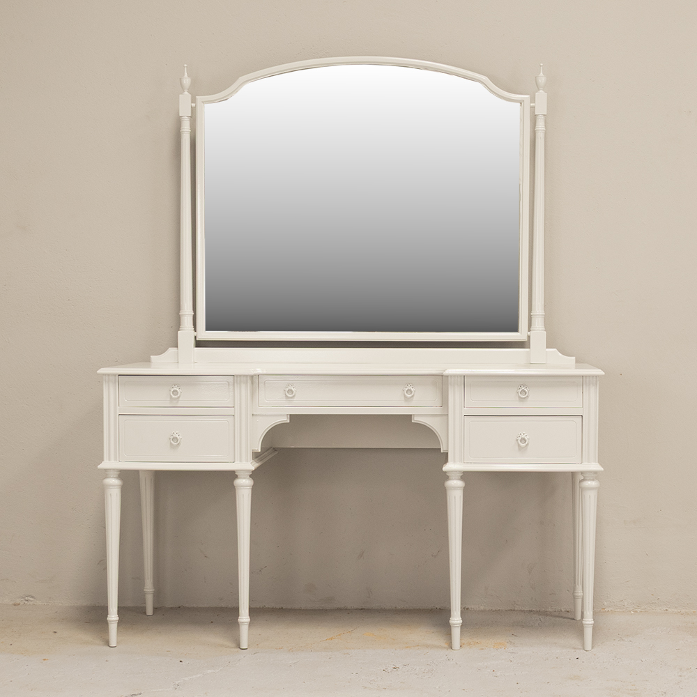 Classic dressing table