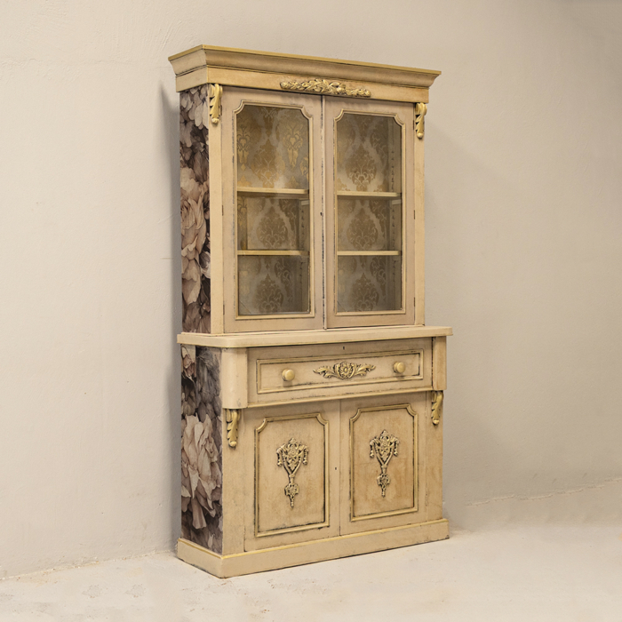 Regal Floral Display Cabinet