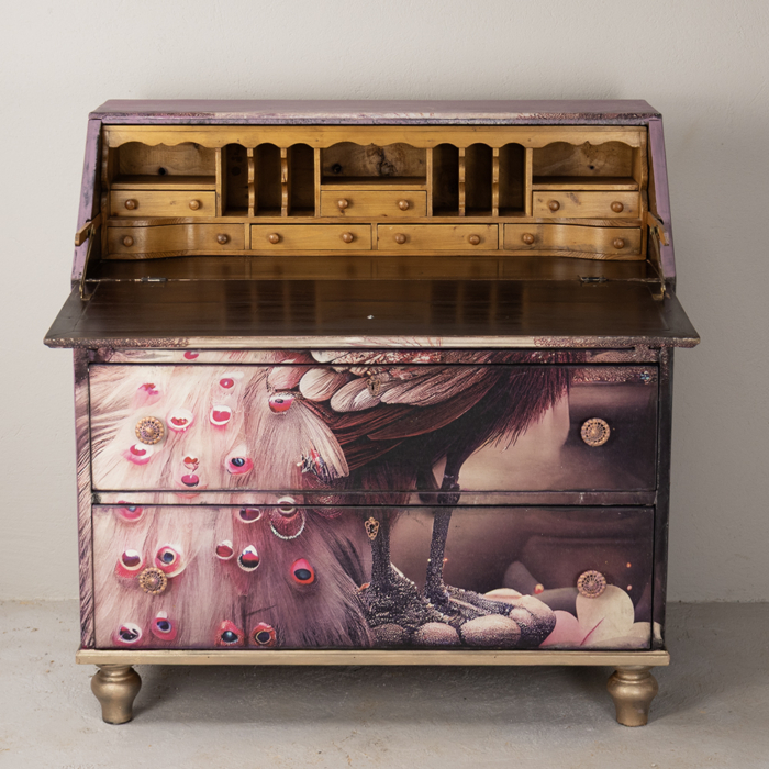 Peacock Elegance Writing Bureau - Image 5