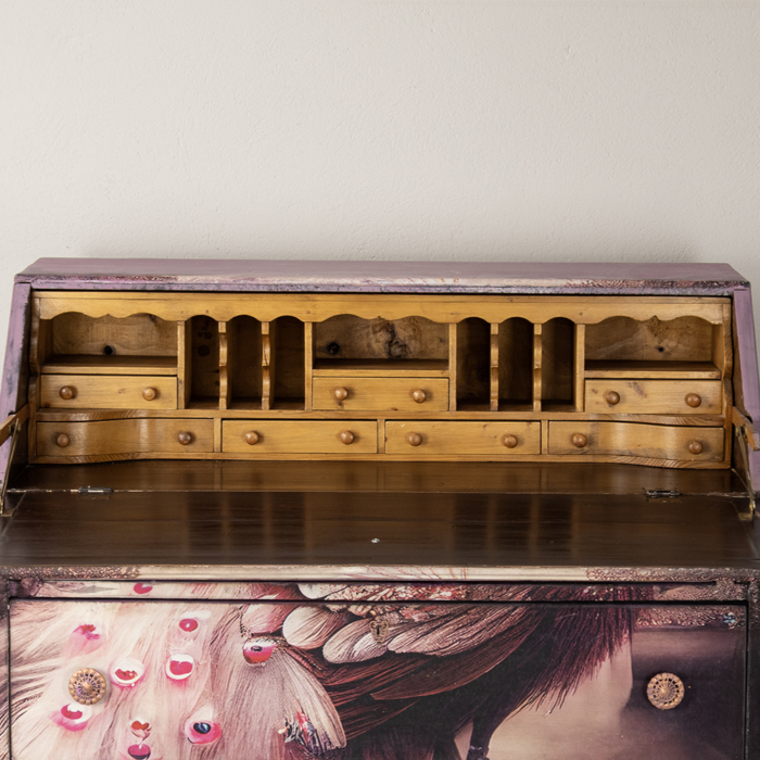 Peacock Elegance Writing Bureau - Image 6