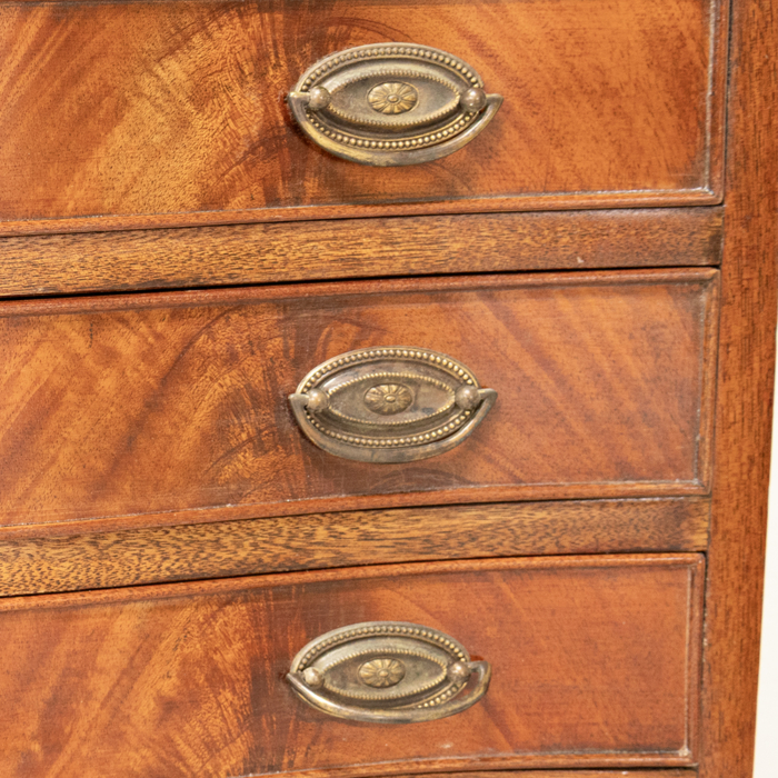 Mahogany Serpentine Chest of Drawers - Image 9
