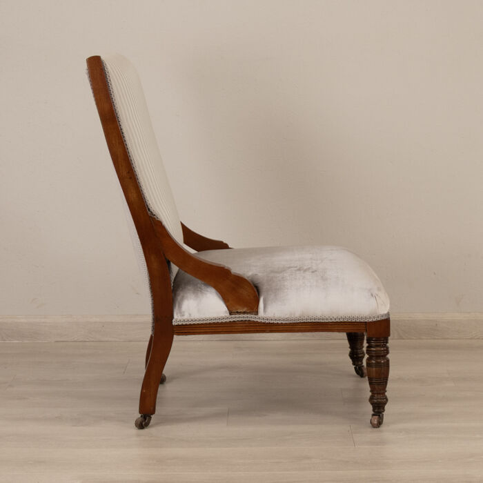 Victorian Low Hall Chair - Image 3