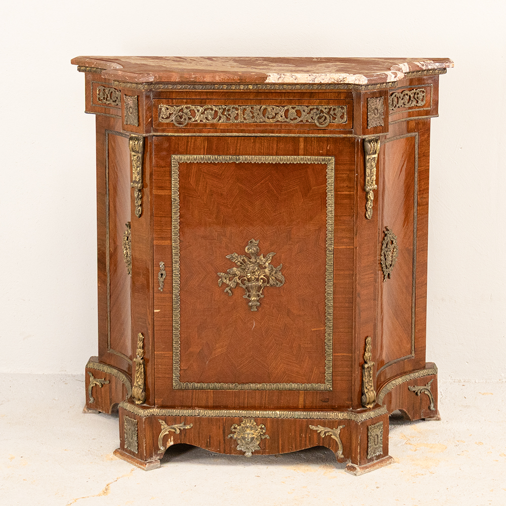 French style Cabinet