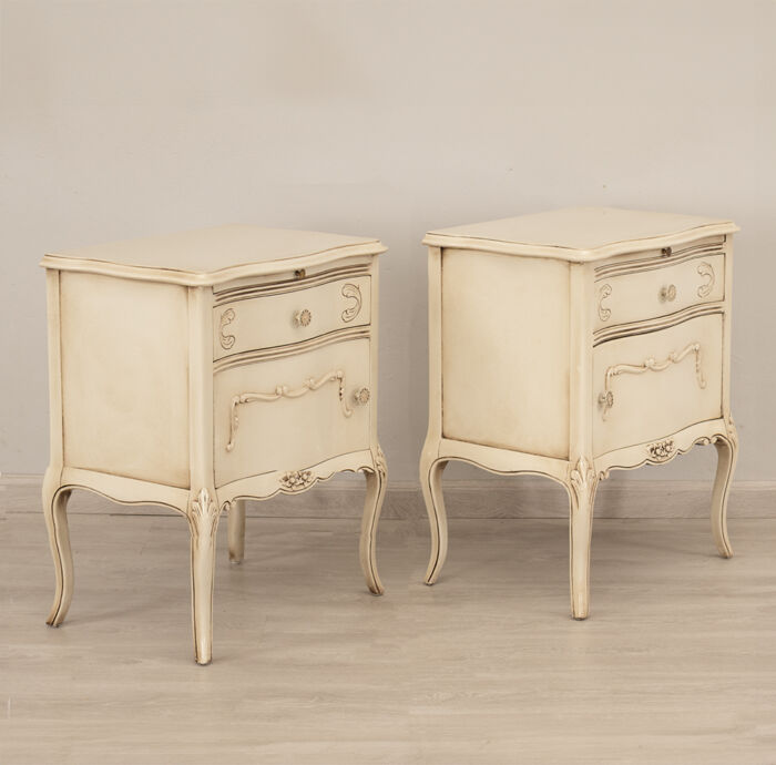French Style Headboard and Pedestals - Image 6