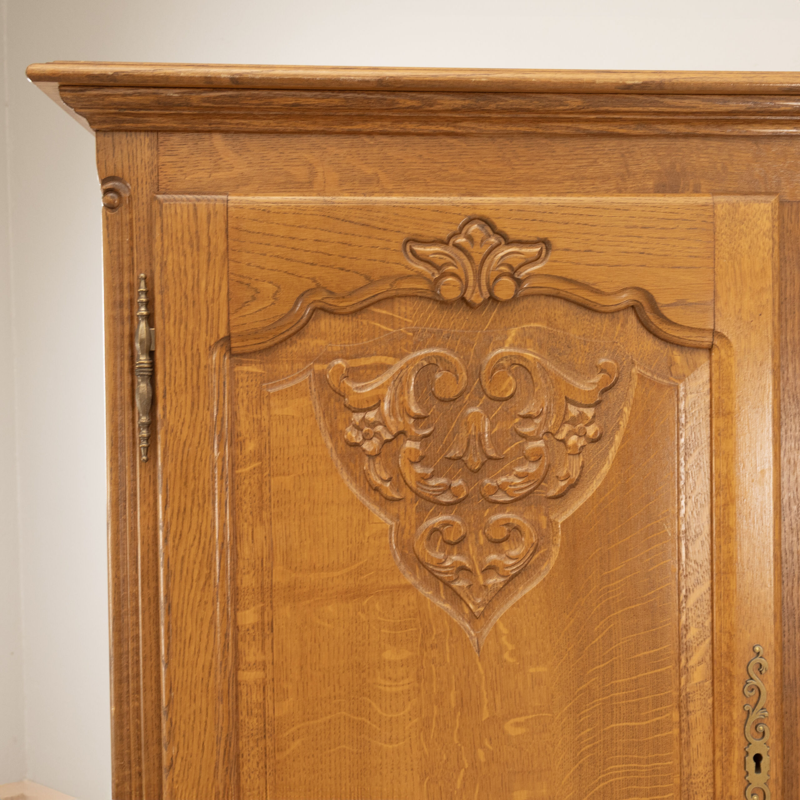 Belgian Oak Display Cabinet - Image 3