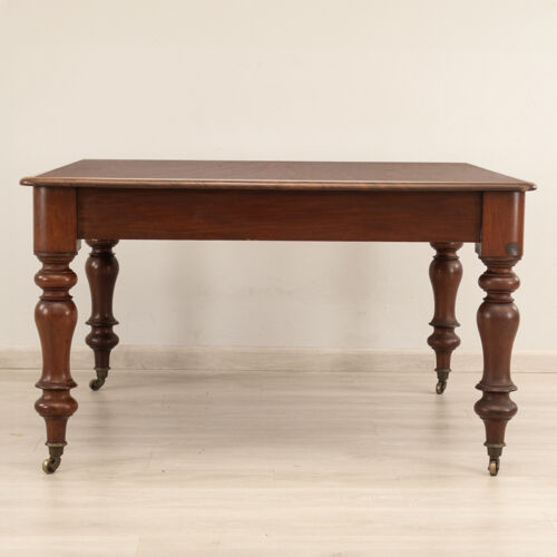 Victorian Mahogany Dining Table