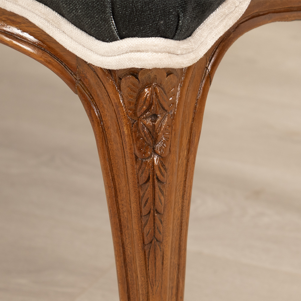 French Floral Settee - Image 12