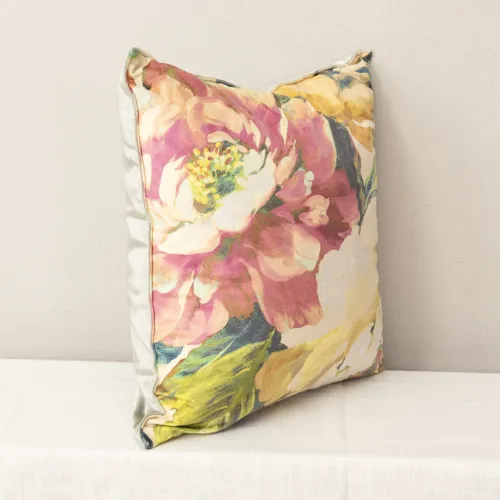 Painterly Floral Scatter