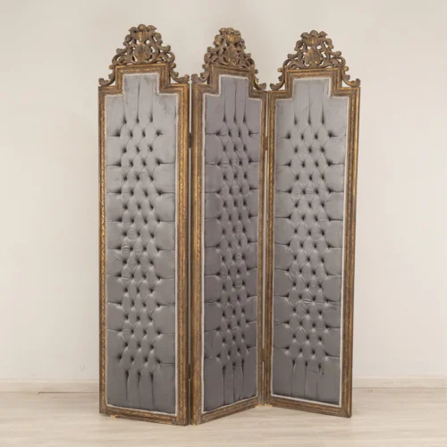 Button Tufted Panel Screen