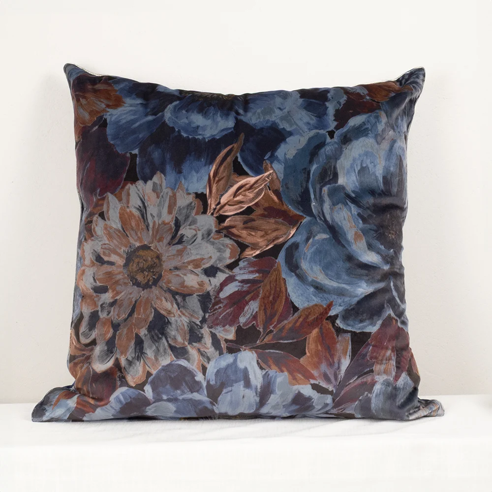 Vintage Elegant Scatter 1