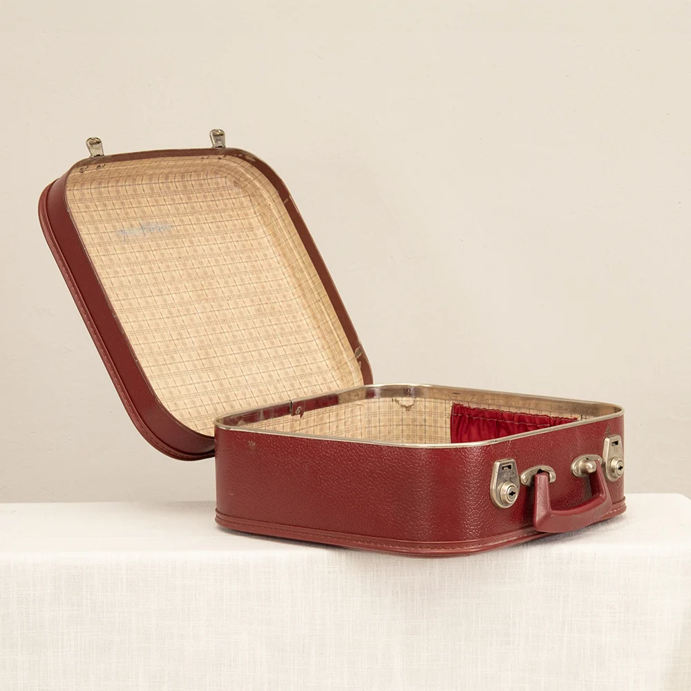 Vintage Red Vanity Case - Image 4