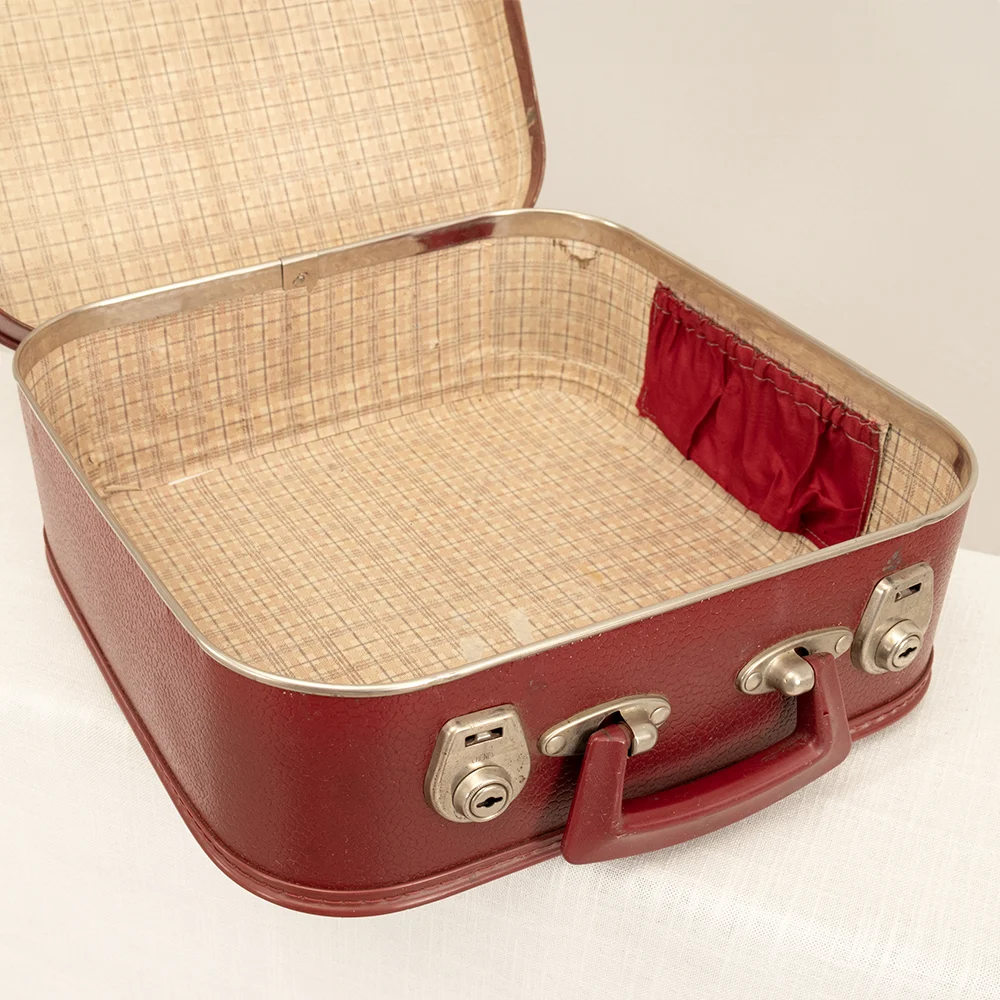 Vintage Red Vanity Case - Image 5