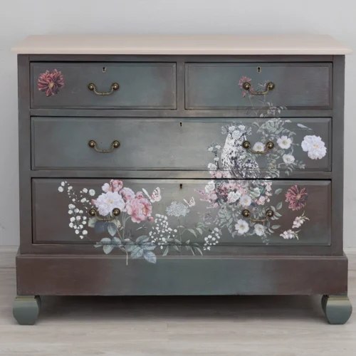 Artistic Chest